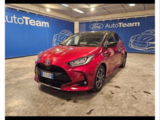 TOYOTA Yaris 1.5h premiere