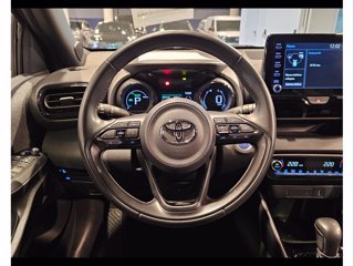 TOYOTA Yaris 1.5h premiere