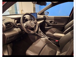 TOYOTA Yaris 1.5h premiere