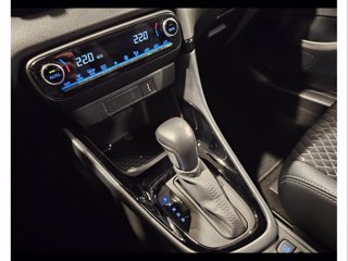 TOYOTA Yaris 1.5h premiere