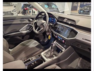 AUDI Q3 45 1.4 tfsi e business s-tronic