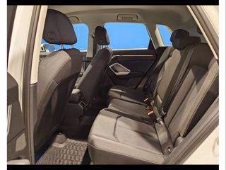 AUDI Q3 45 1.4 tfsi e business s-tronic
