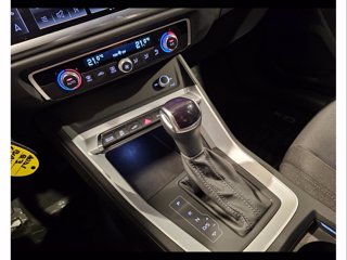 AUDI Q3 45 1.4 tfsi e business s-tronic